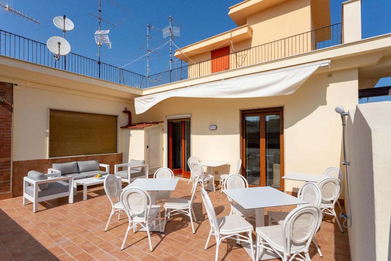 Tofani Apartment - Luminoso Con Terrazzo Panoramico Sorrento Luaran gambar
