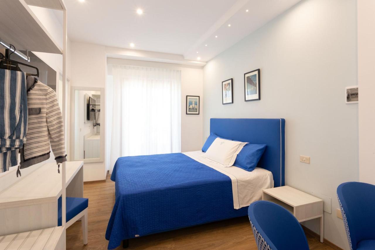 Tofani Apartment - Luminoso Con Terrazzo Panoramico Sorrento Luaran gambar