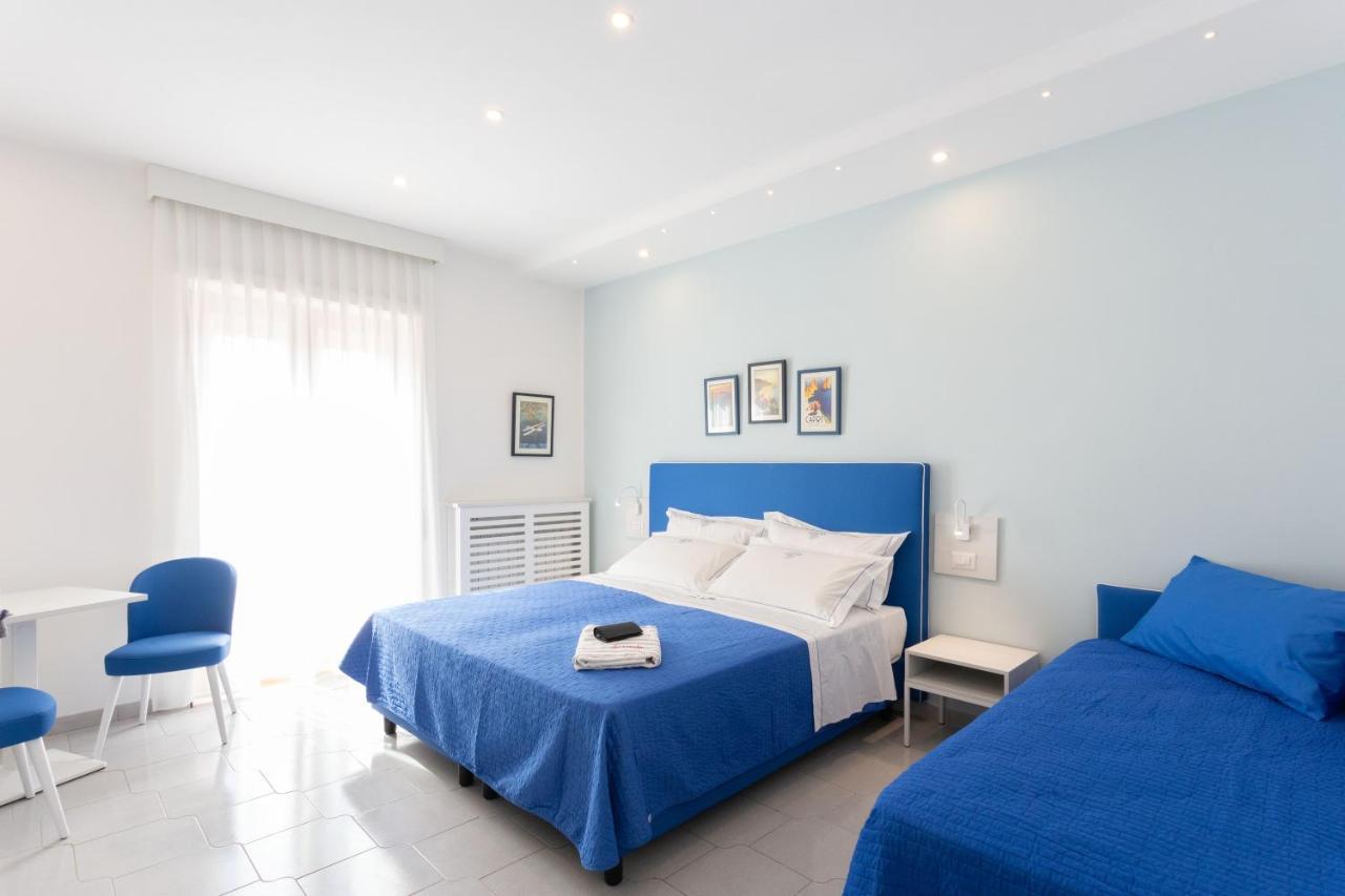 Tofani Apartment - Luminoso Con Terrazzo Panoramico Sorrento Luaran gambar